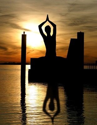 A meditação cultiva uma autoconsciência momento a momento.